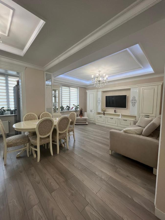 Apartament In The Center Of 키시나우 외부 사진