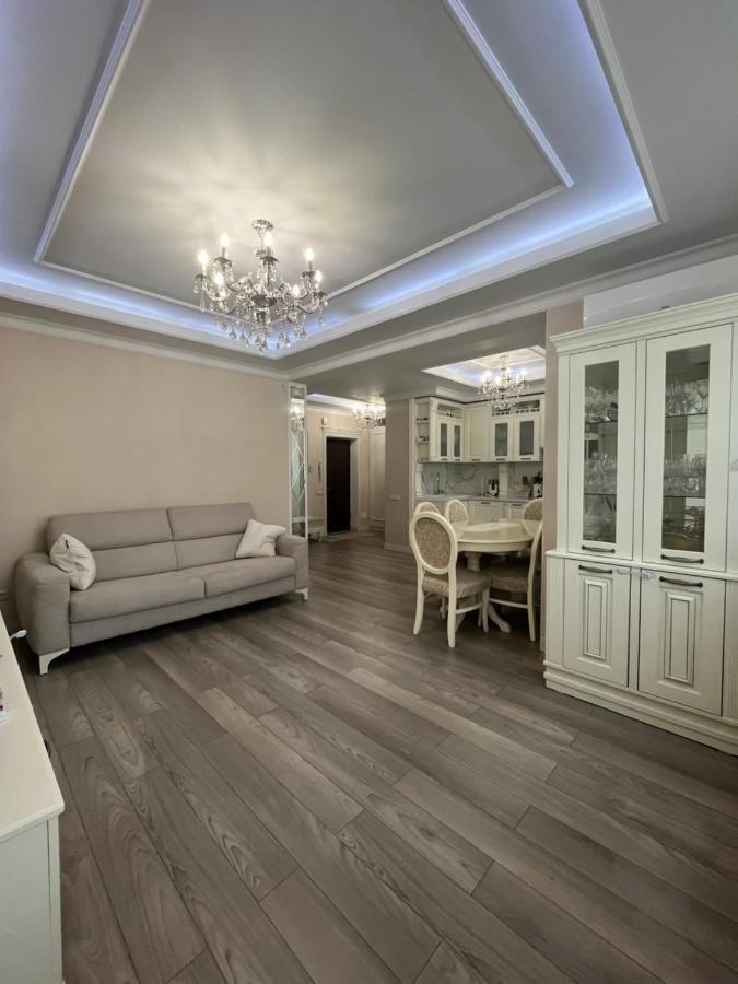 Apartament In The Center Of 키시나우 외부 사진